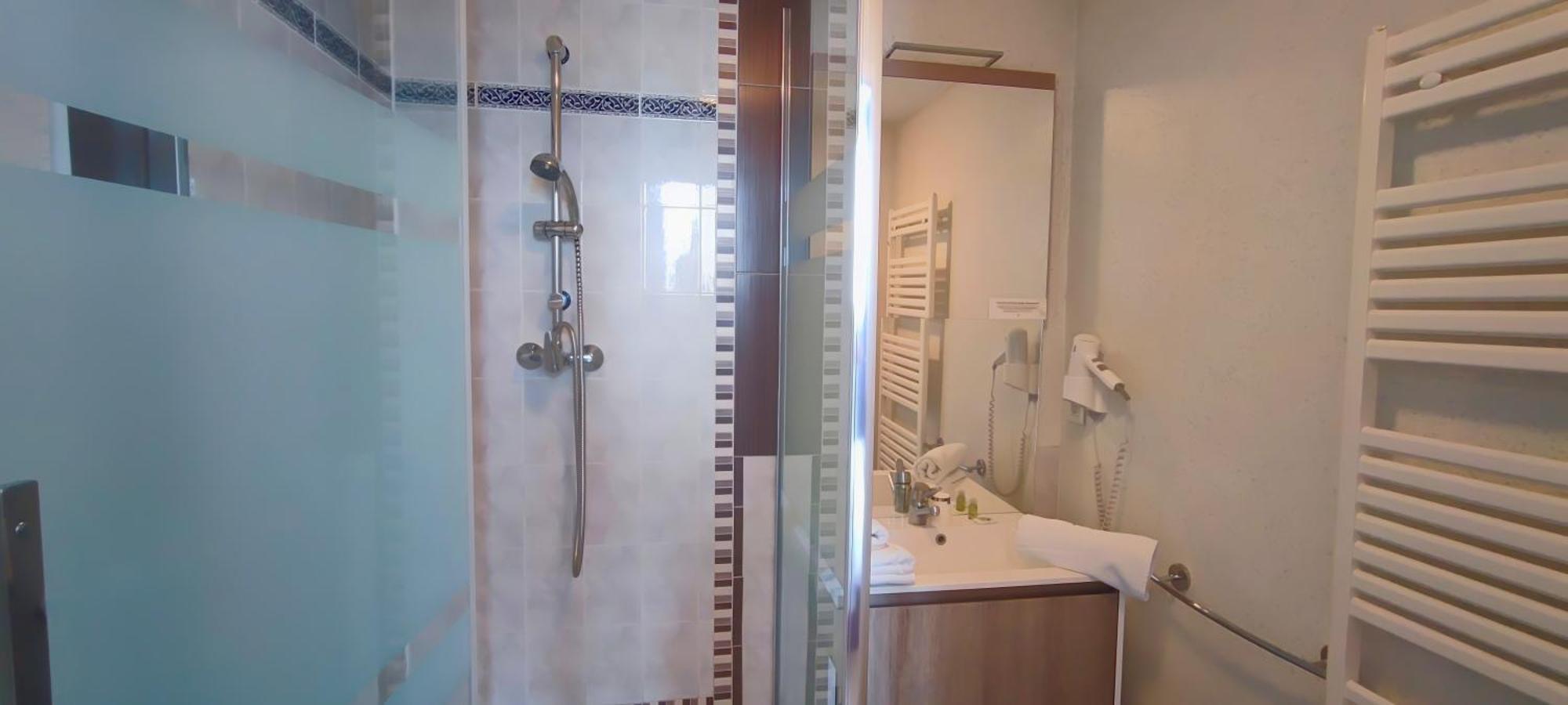 Logis Grand Hotel Pelisson Nontron Esterno foto